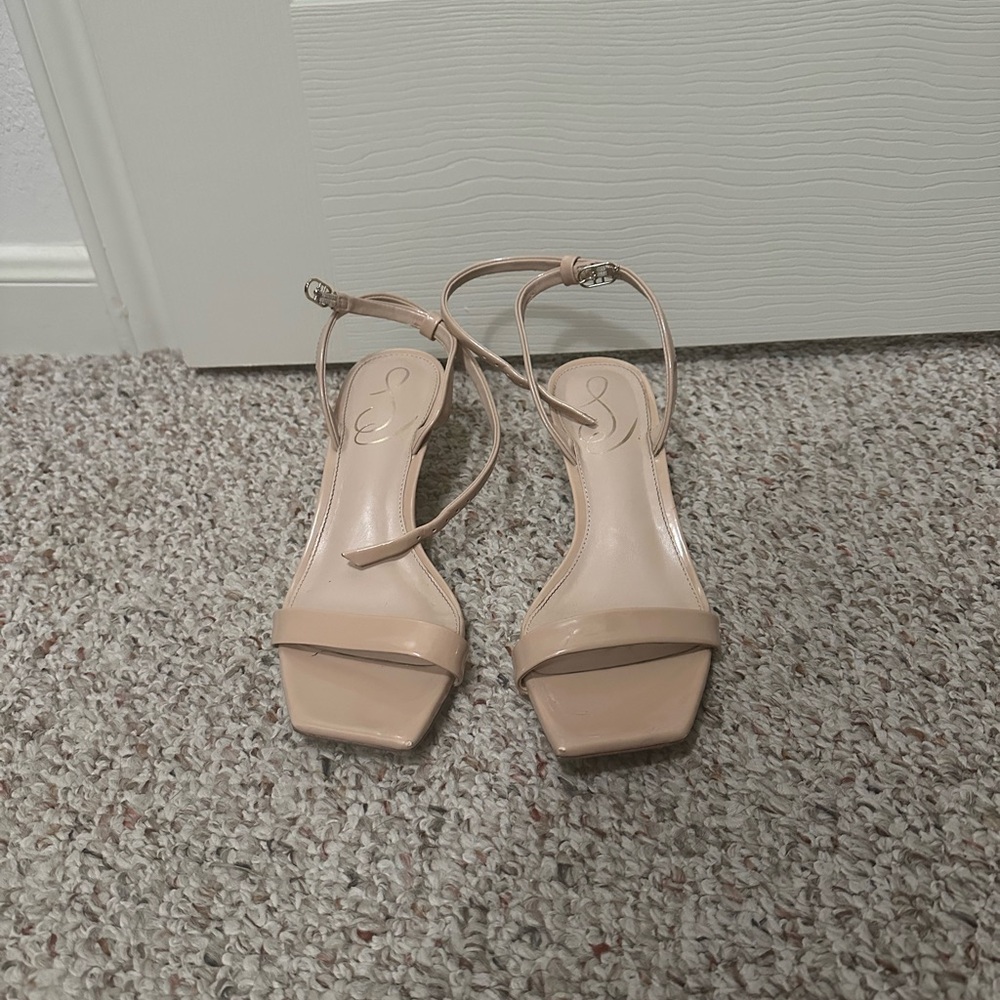 RAYELLE KITTEN HEEL Soft Beige